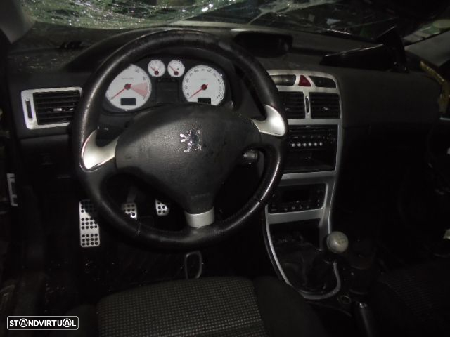 Carro MOT: RFJ CXVEL: 20DM74 PEUGEOT 307 CC T6 FASE 2 2007 2.0I 140CV 2P PRETO GASOLINA - 8