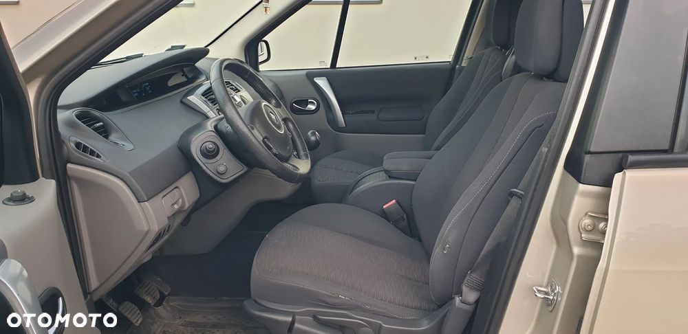 Renault Scenic 1.6 16V Authentique - 9