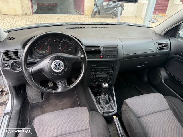 VW Golf 1.4i 25 Anos - 19