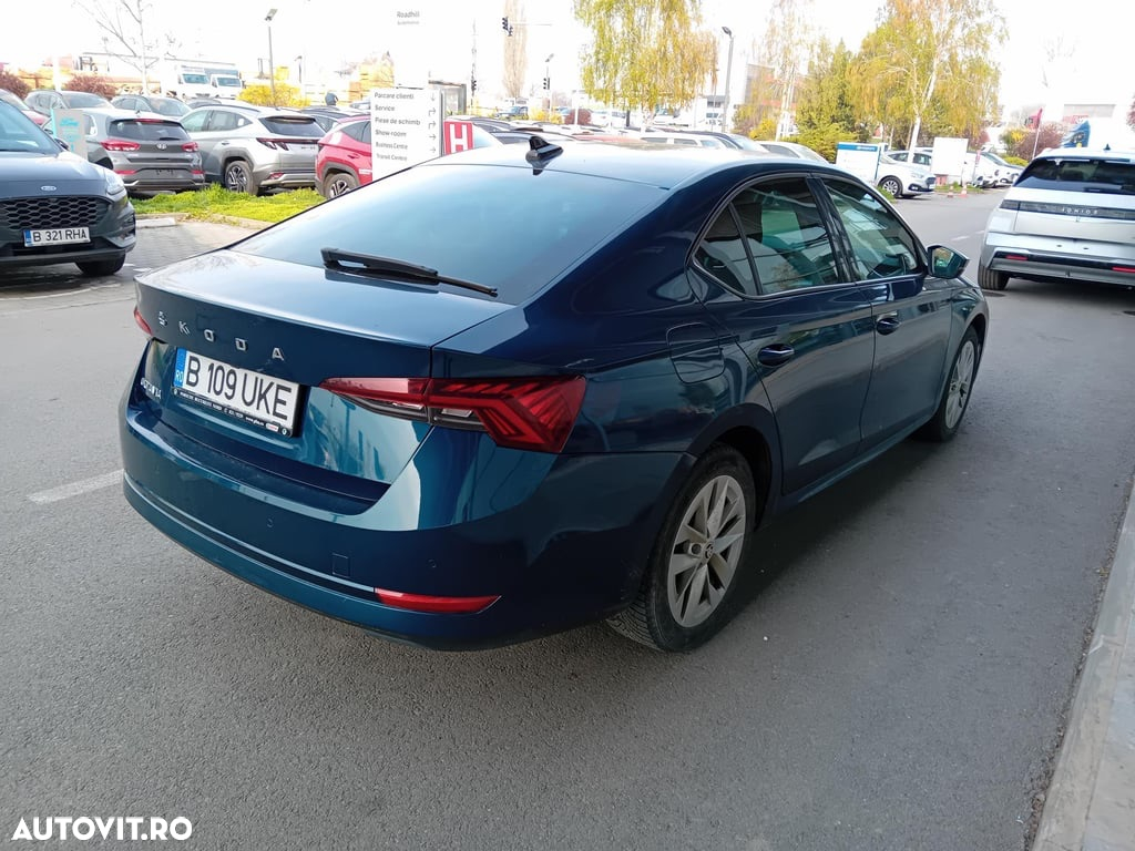 Skoda Octavia 2.0 TDI DSG Style - 5