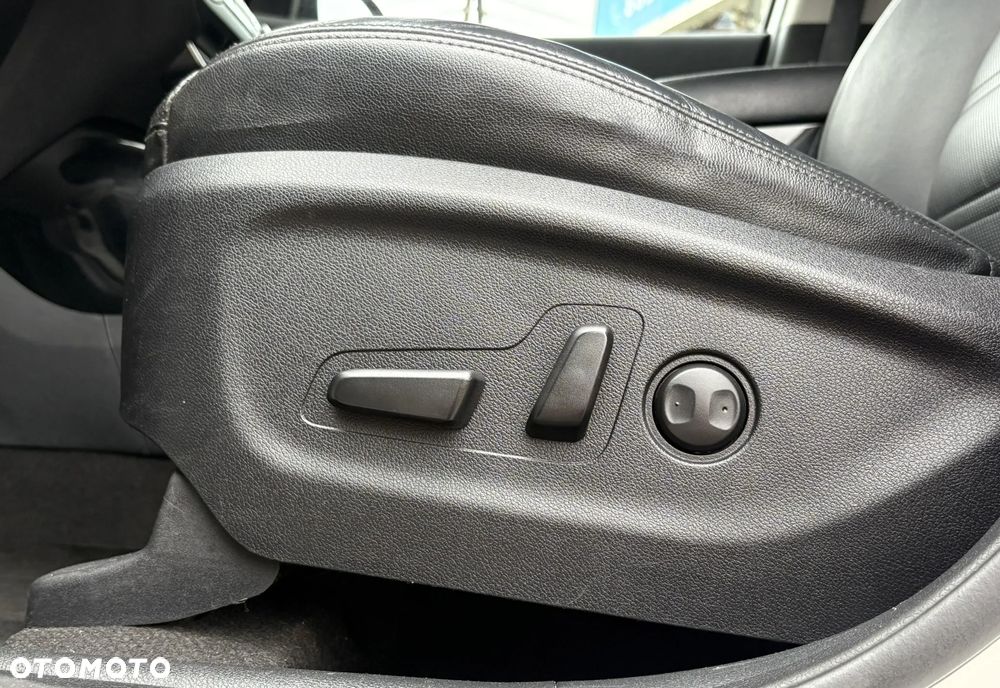 Kia Sorento 2.0 CRDI L - 11