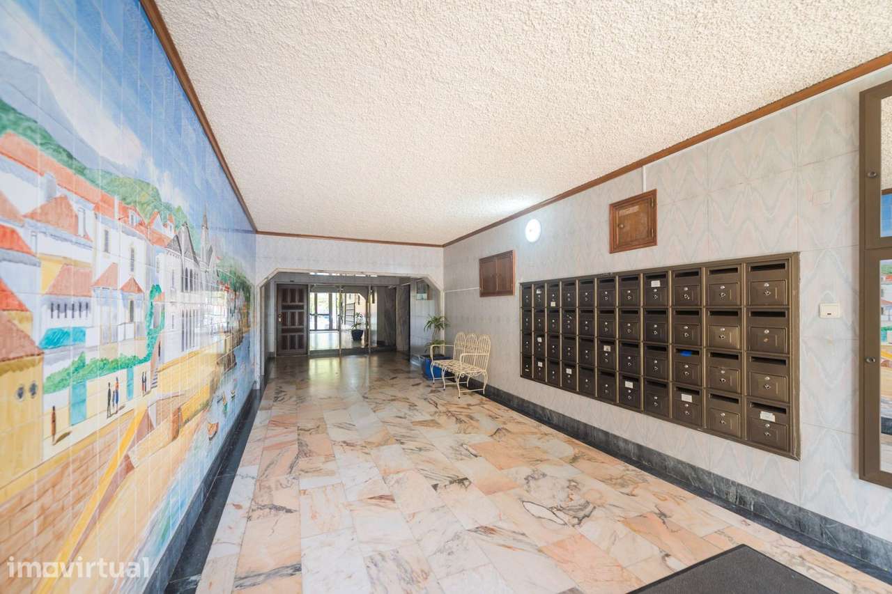 Apartamento T2+1 em Massamá - Grande imagem: 2/22