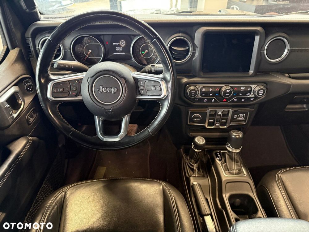 Jeep Wrangler - 20