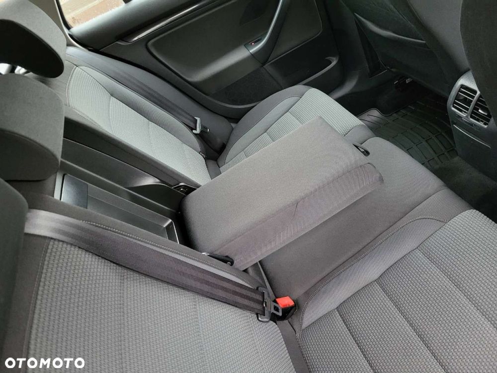 Volkswagen Golf Variant - 23