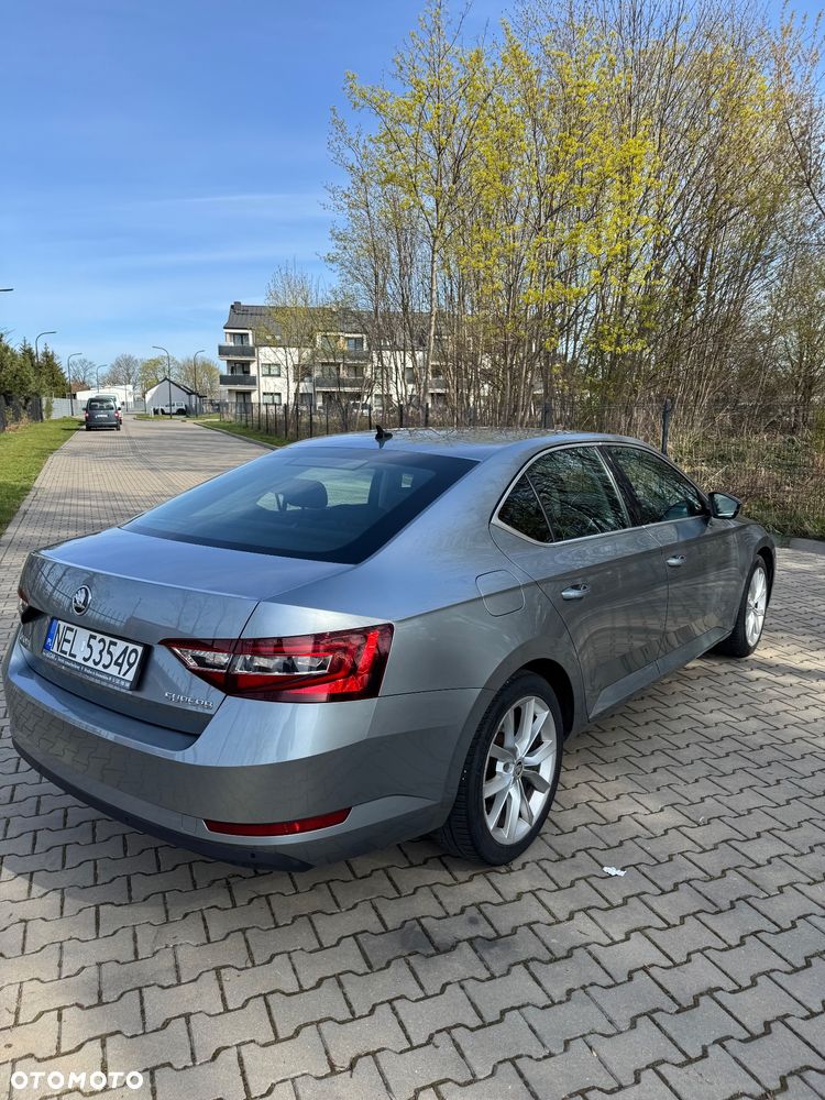 Skoda Superb 1.8 TSI DSG Style - 4