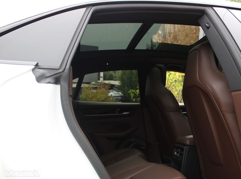 Porsche Macan Electric 4 - 52