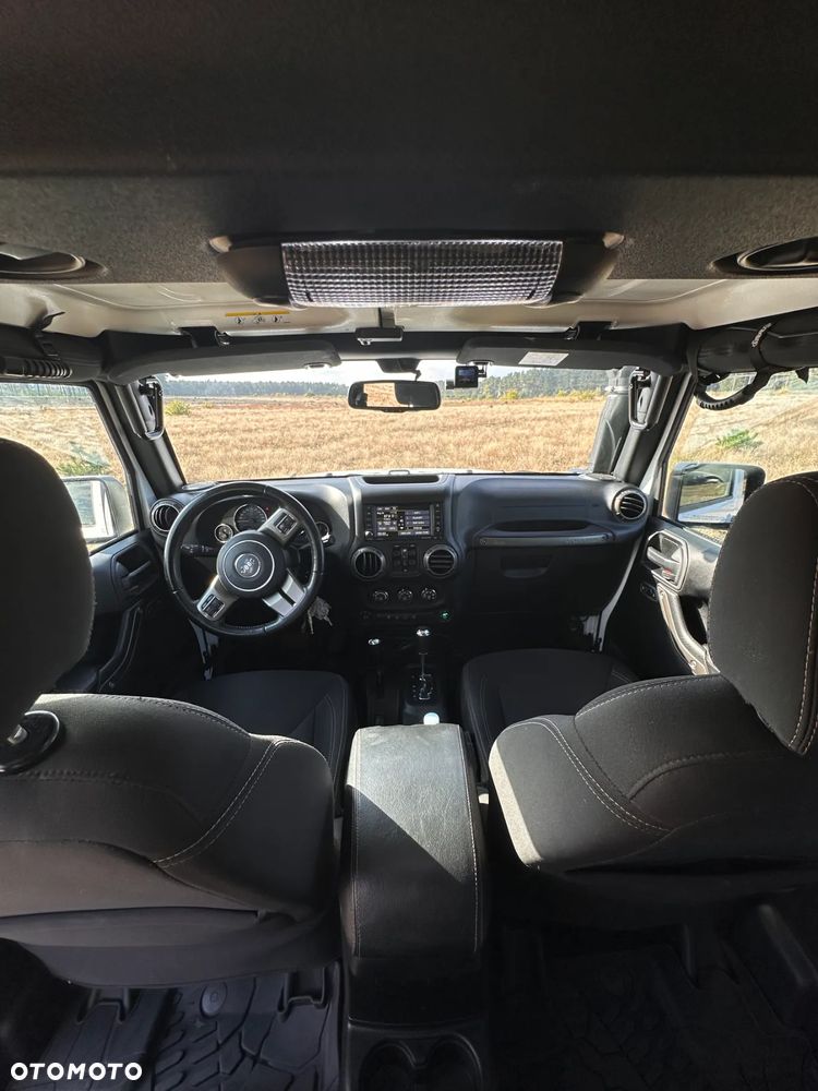 Jeep Wrangler - 7