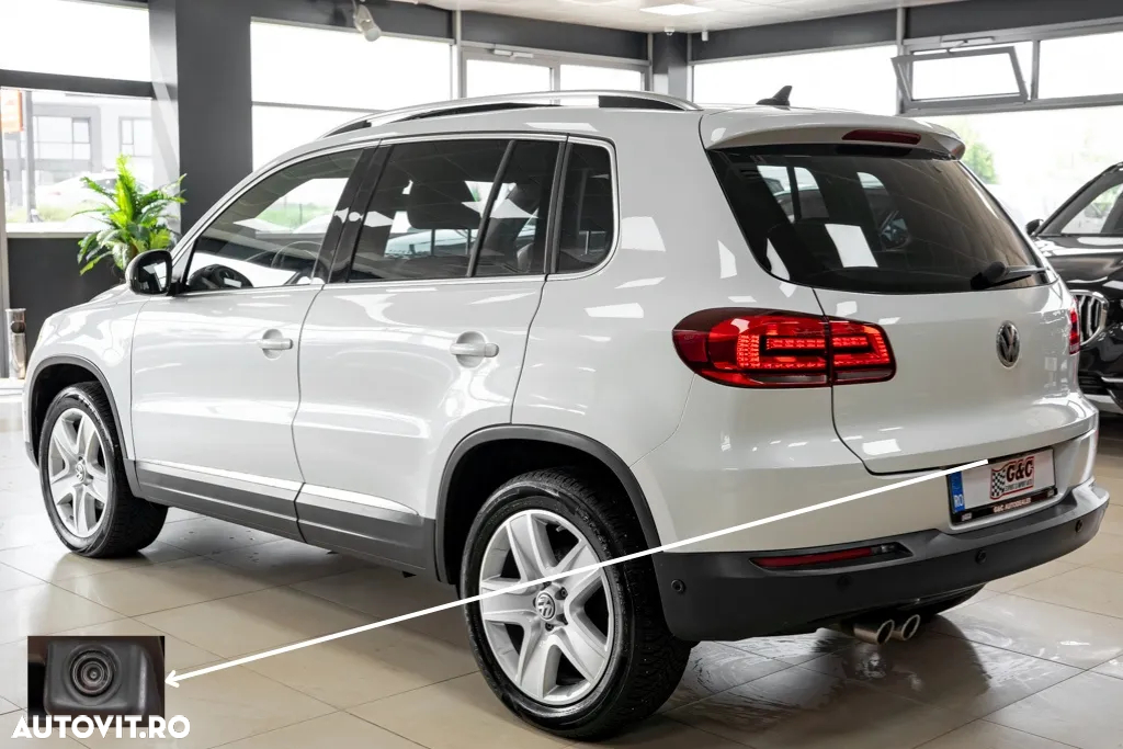 Volkswagen Tiguan 2.0 TDI SCR 4MOTION BlueMotion Technology DSG Sport & Style - 4