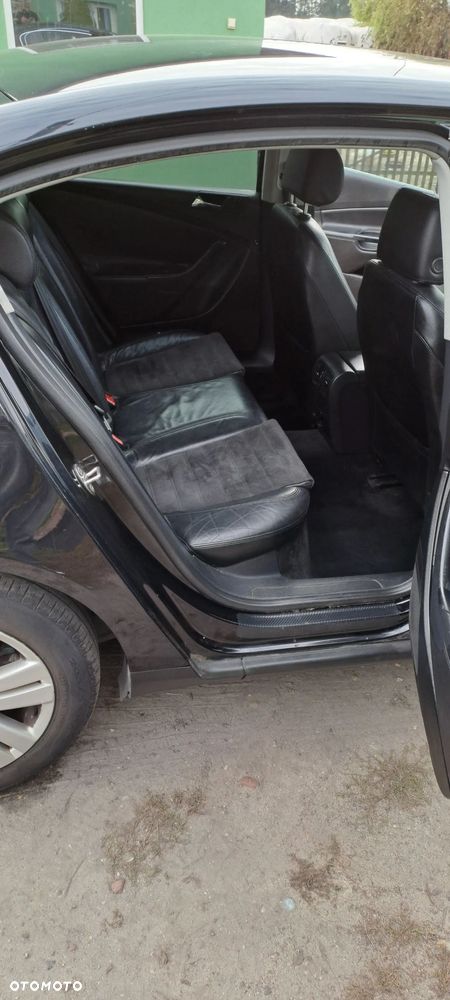 Volkswagen Passat 2.0 FSI Comfortline - 9