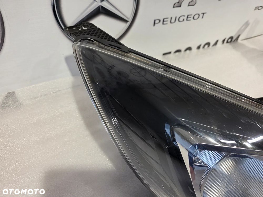 FORD FOCUS MK3 10- KOMPLET LAMP LEWA + PRAWA LAMPA PRZEDNIA PRZÓD CIEMNA ST / TITANIUM , NR BM51-132029-CH / BM51-13W030-CH , NR AUKCJI LPP264 - 8