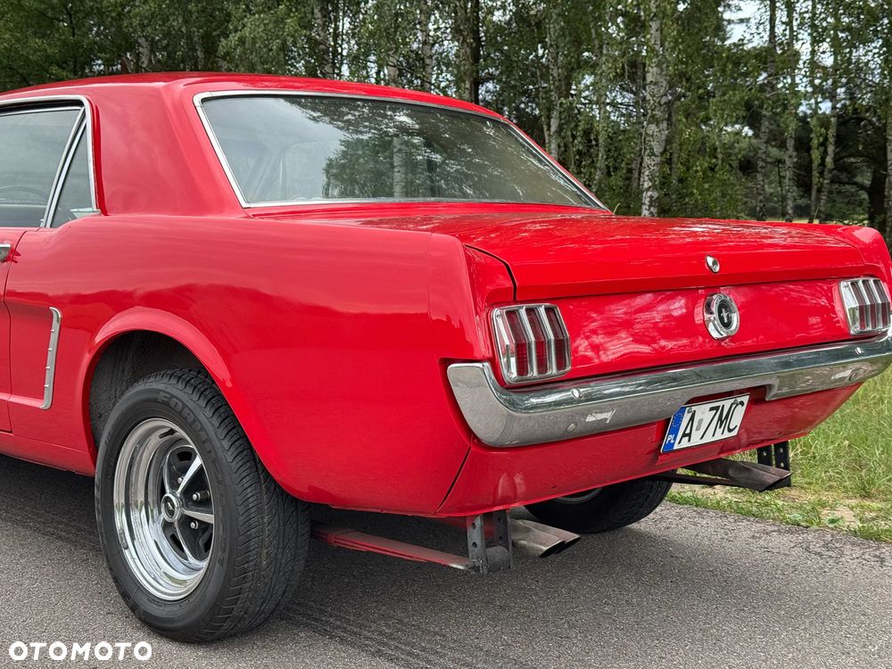 Ford Mustang - 21