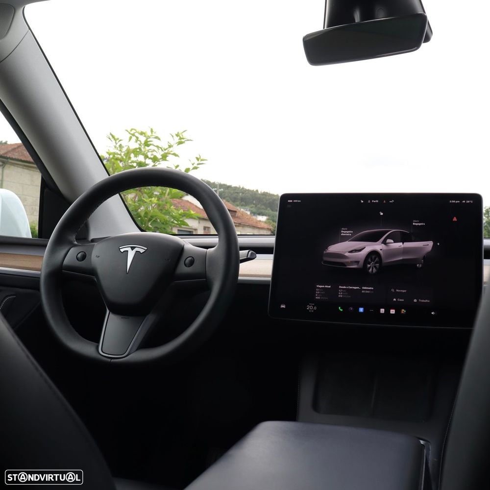 Tesla Model Y Long Range Dual Motor AWD - 15