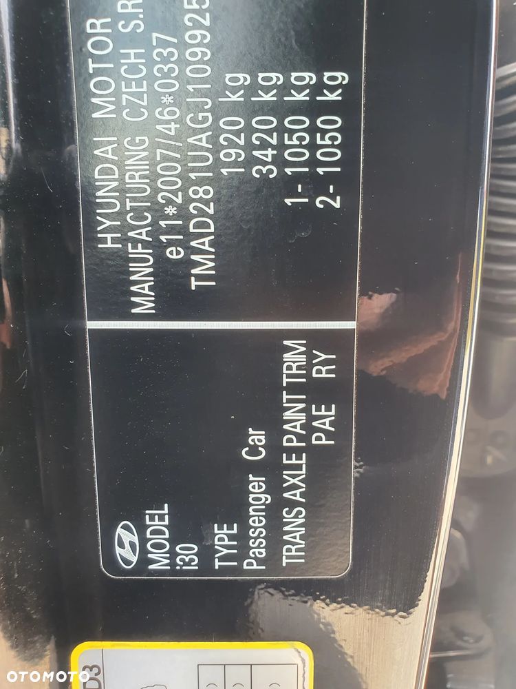Hyundai i30 blue 1.6 CRDi Classic Navigation - 10