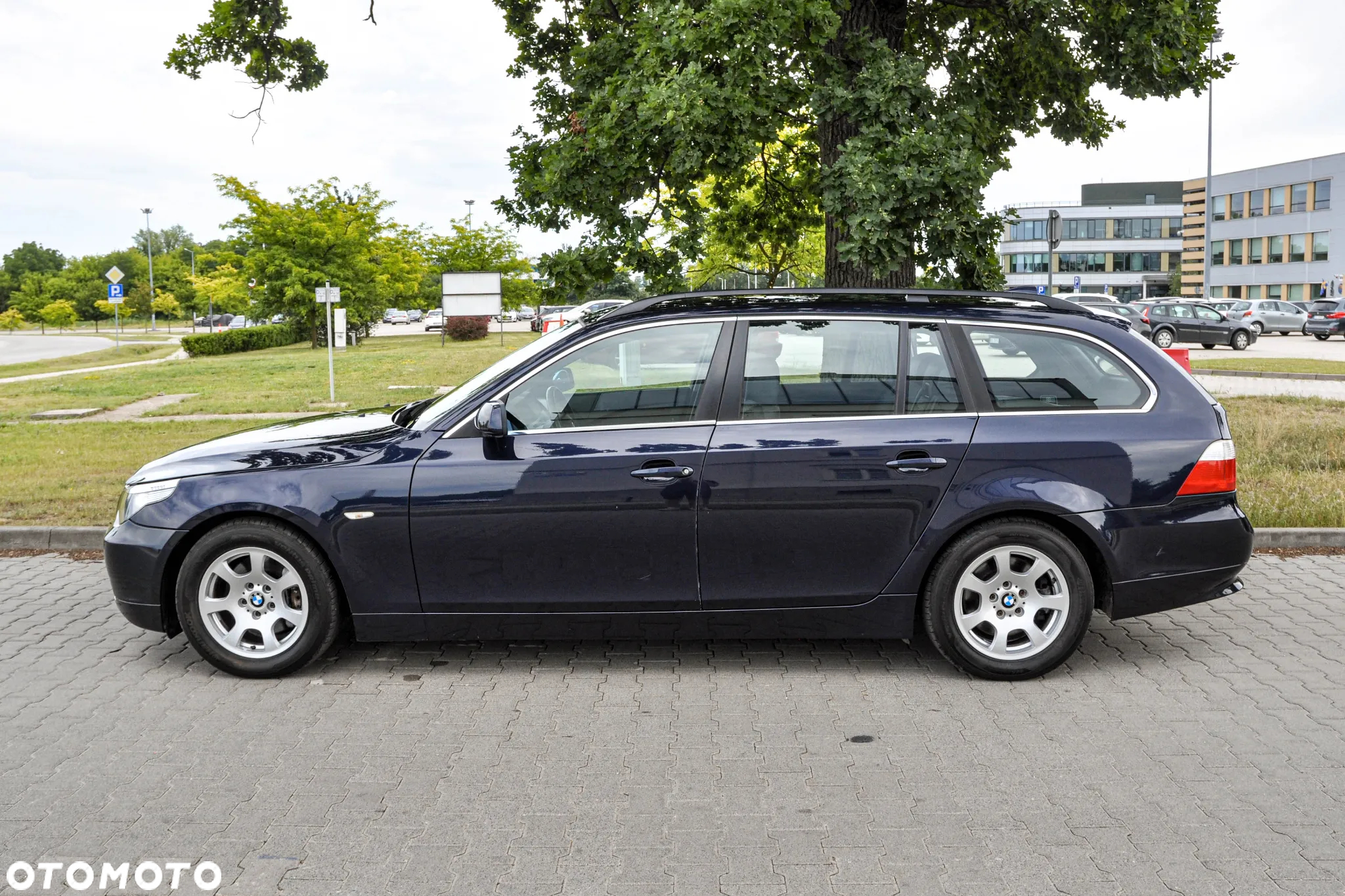 BMW Seria 5 525i Touring - 2