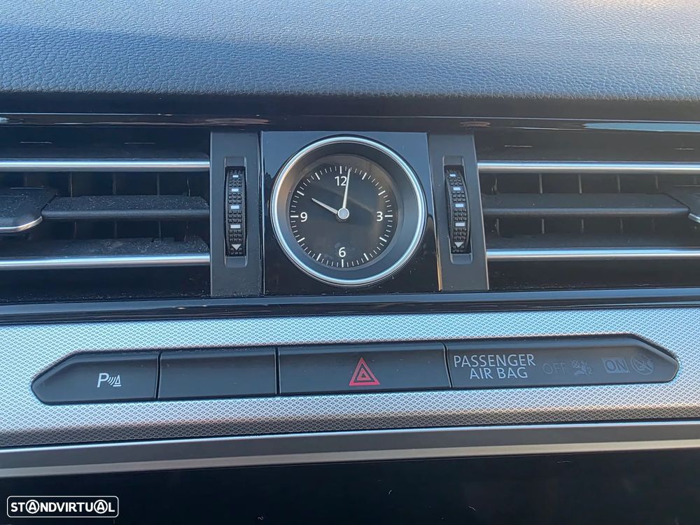 VW Passat Variant 2.0 TDi Highline DSG - 23