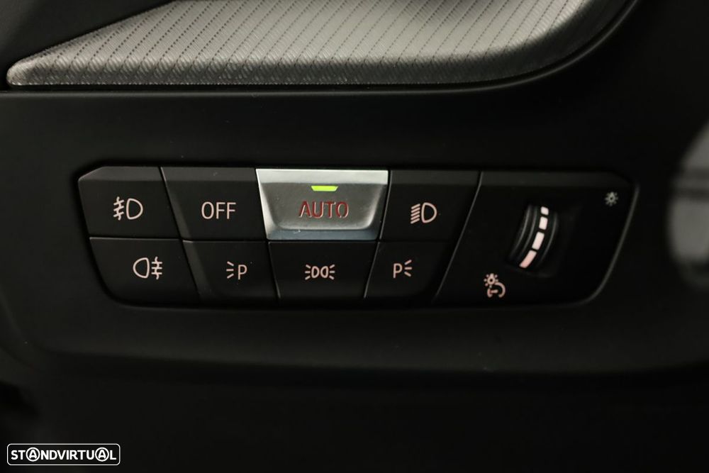 BMW 116 d Pack Desportivo M Auto - 19