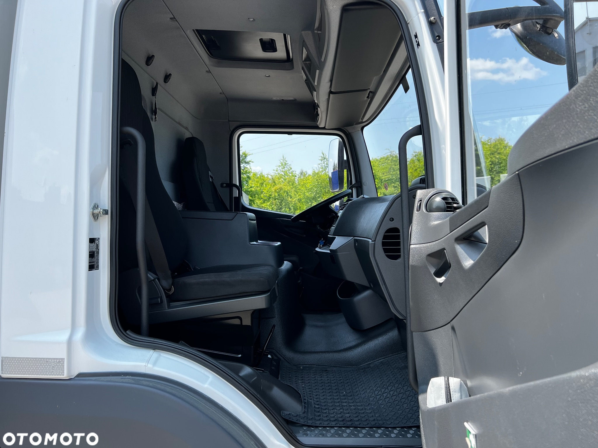 Mercedes-Benz ATEGO - 24