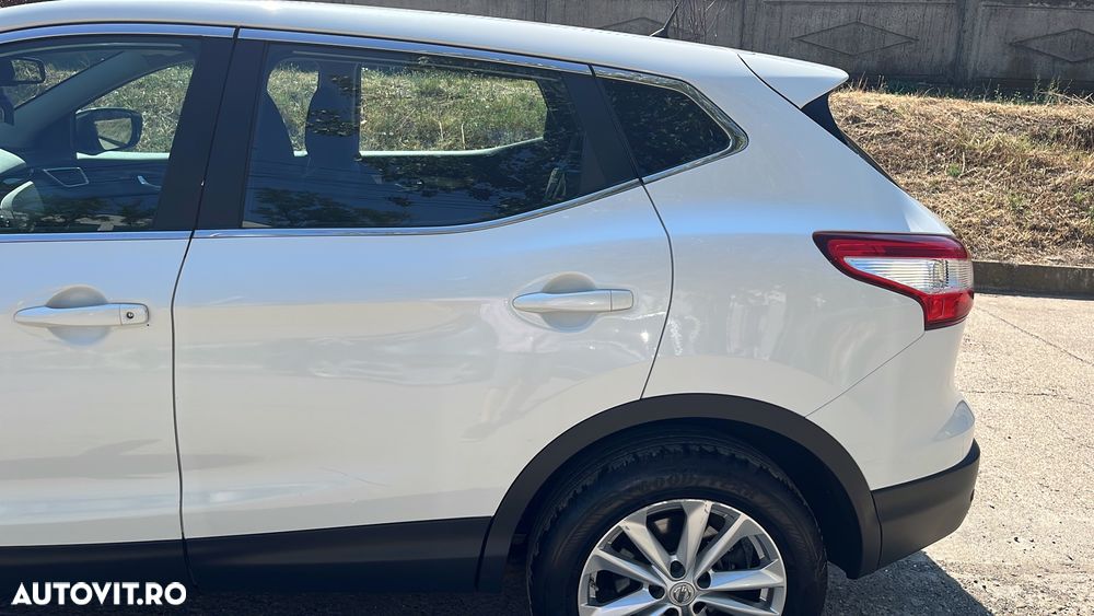 Nissan Qashqai 1.6 DCI Start/Stop 4X4-i Acenta - 37