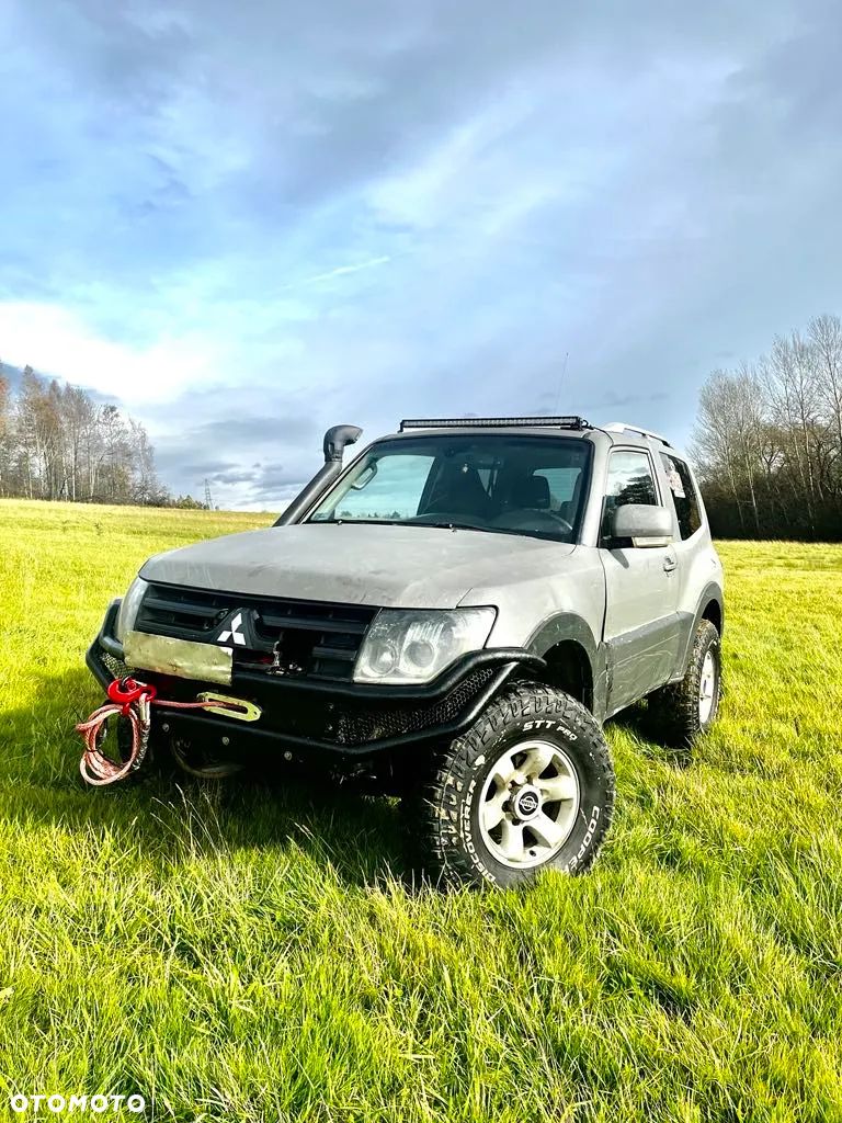 Mitsubishi Pajero 3.2 DID Invite - 1