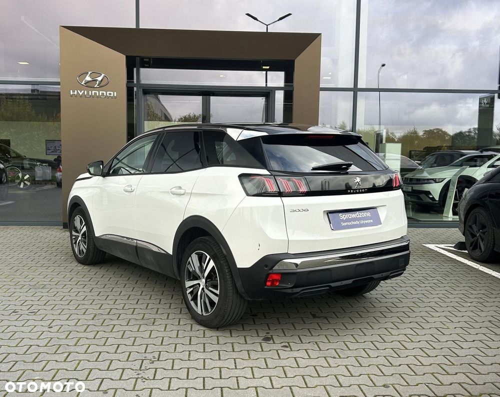 Peugeot 3008 1.2 PureTech Allure Pack S&S EAT8 - 9
