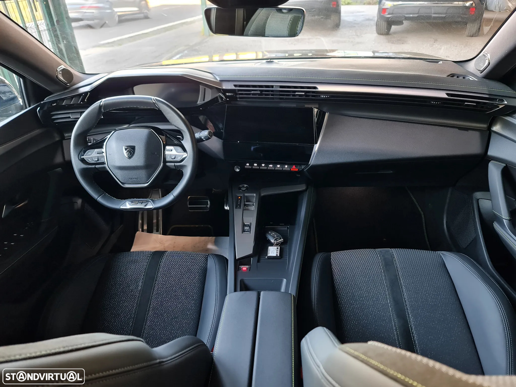Peugeot 308 PureTech 130 EAT8 GT - 28