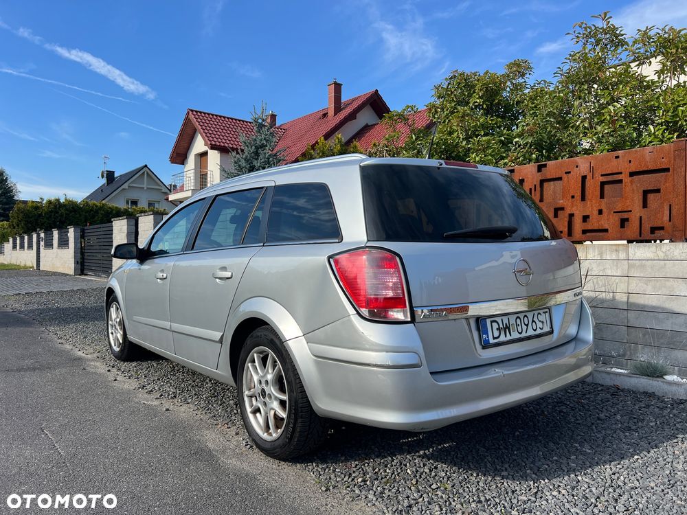 Opel Astra 1.7 CDTI DPF Cosmo - 6