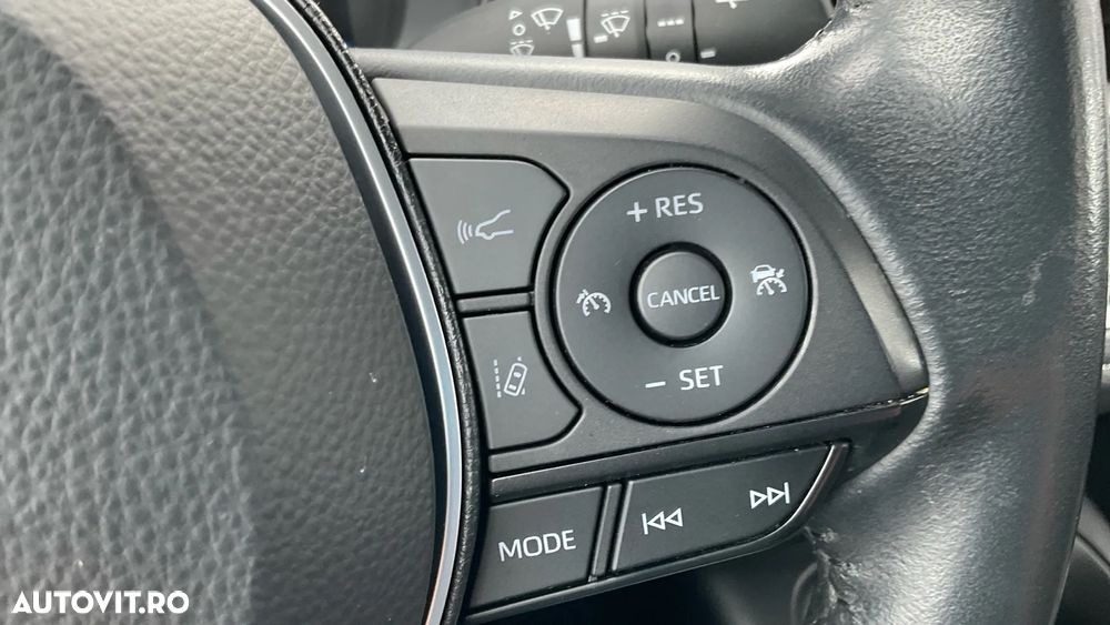 Toyota Corolla 1.8 HSD Dynamic - 28