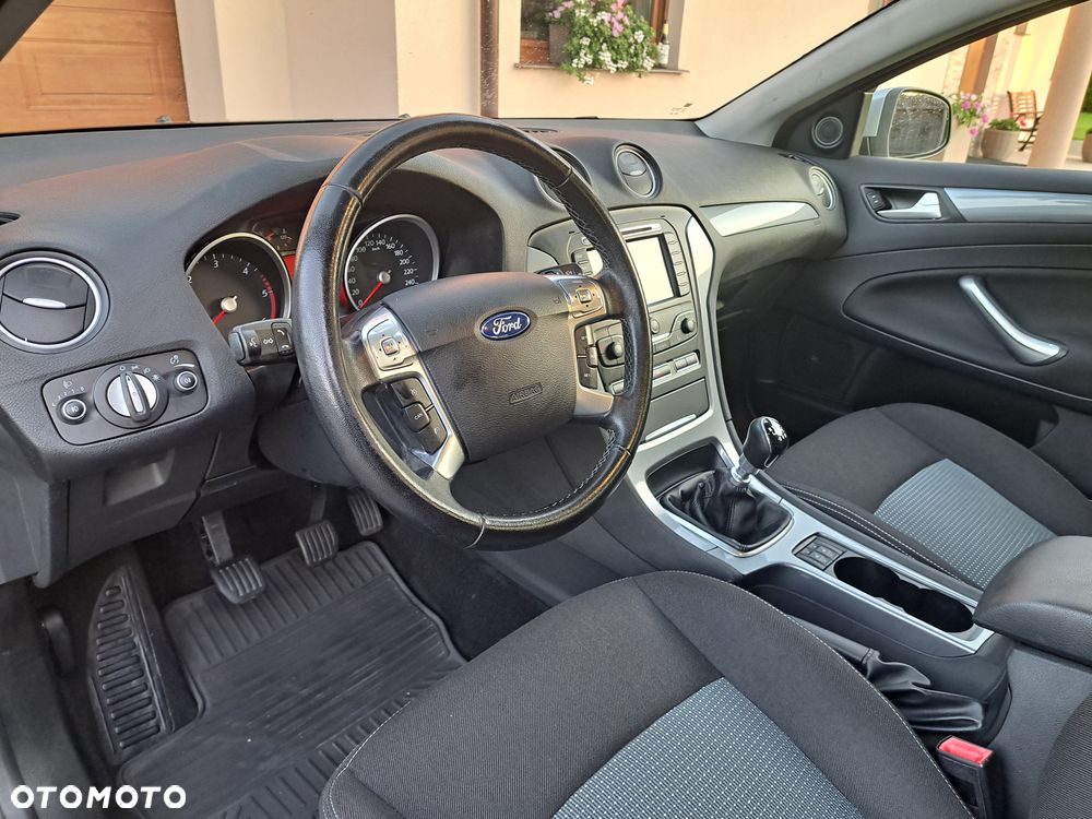 Ford Mondeo 2.0 TDCi Champions Edition - 21