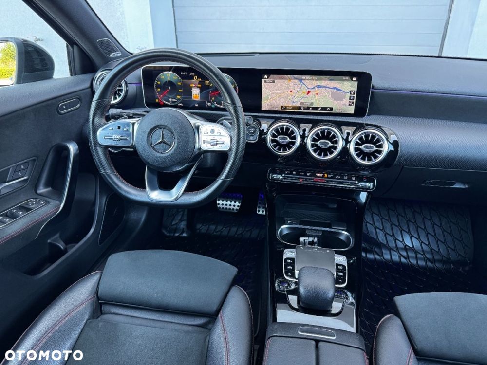 Mercedes-Benz Klasa A 250 7G-DCT AMG Line - 7