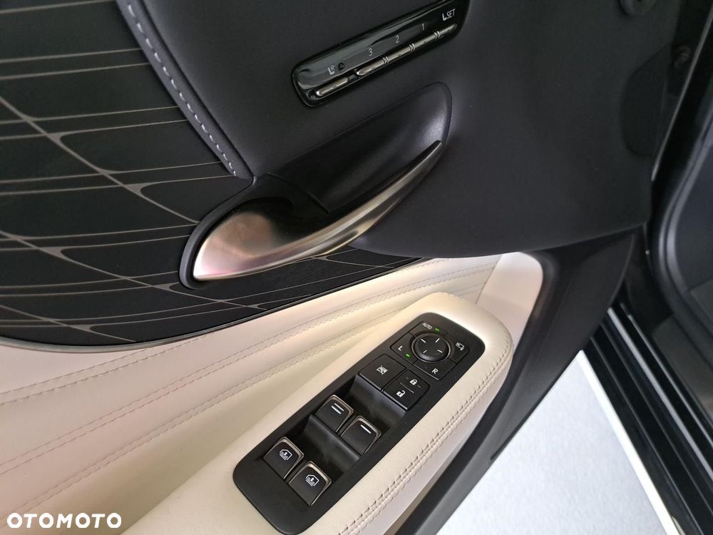 Lexus LS - 35