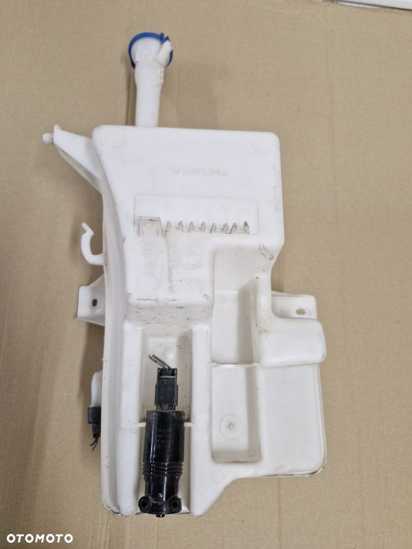 VOLVO V40 2 II ZBIORNIK ZBIORNICZEK PŁYNU DO SPRYSKIWACZY 31391616 - 3