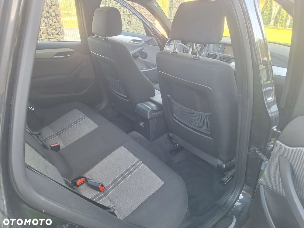 BMW X1 sDrive20i Sport Line - 18