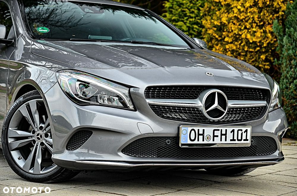 Mercedes-Benz CLA 200 7G-DCT UrbanStyle Edition - 6