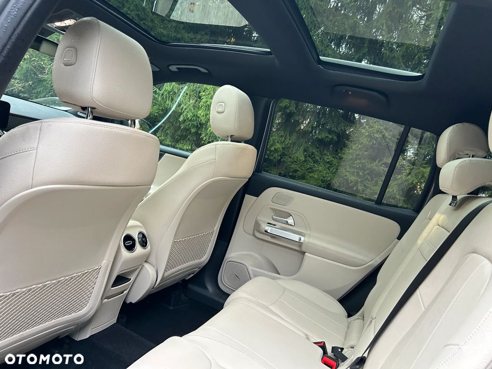 Mercedes-Benz GLB 250 4Matic 8G-DCT Progressive - 23