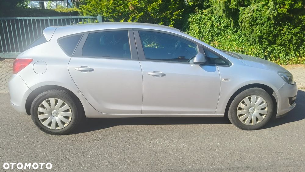 Opel Astra 1.4 T Edition 150 - 4