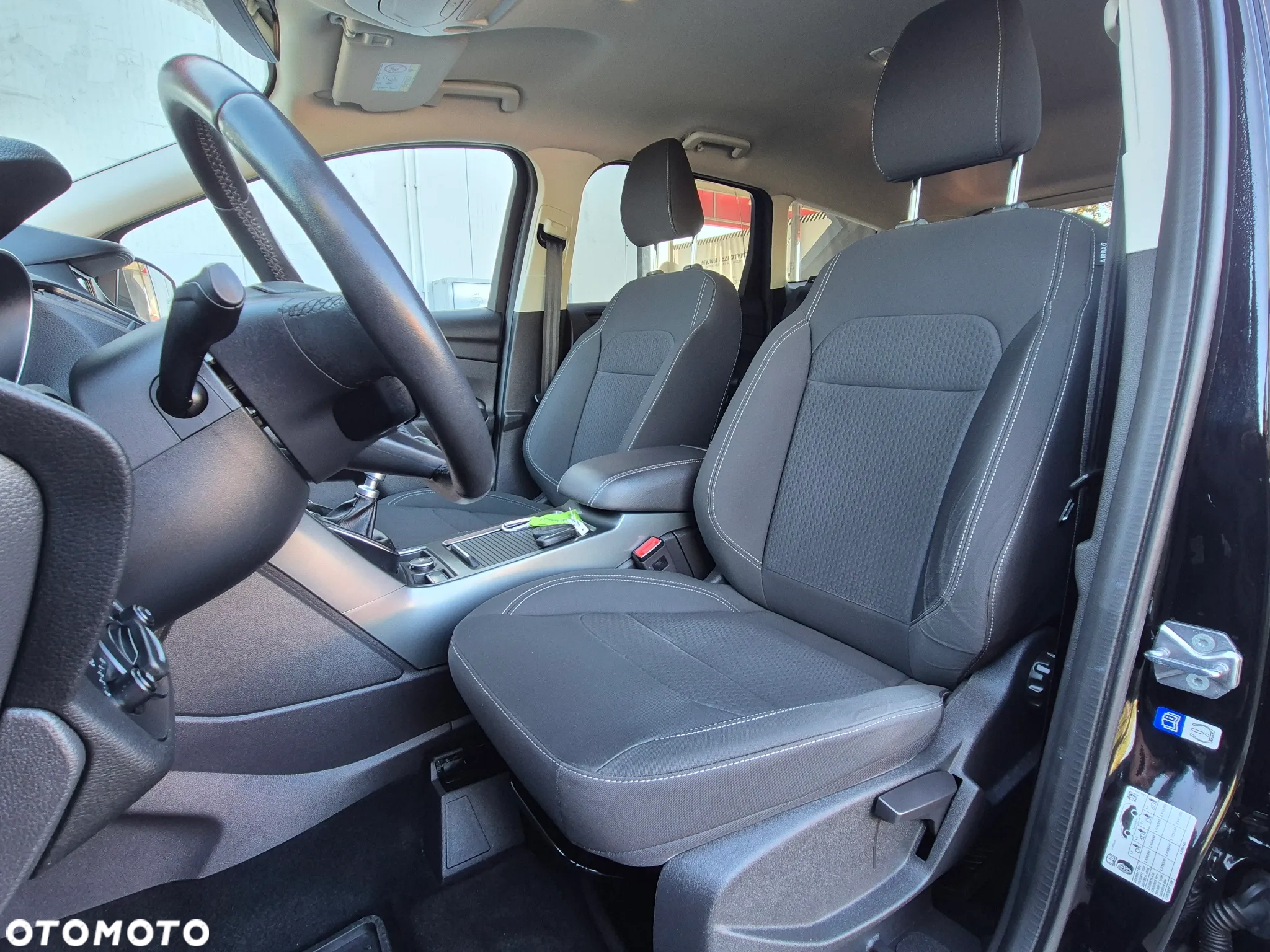 Ford Kuga - 24