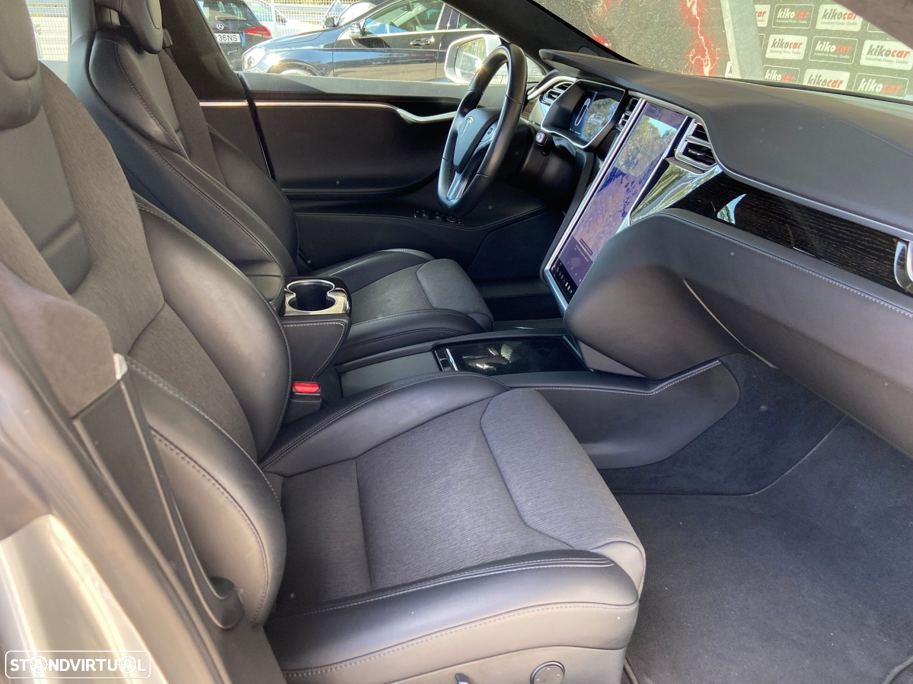 Tesla Model S 75 - 37