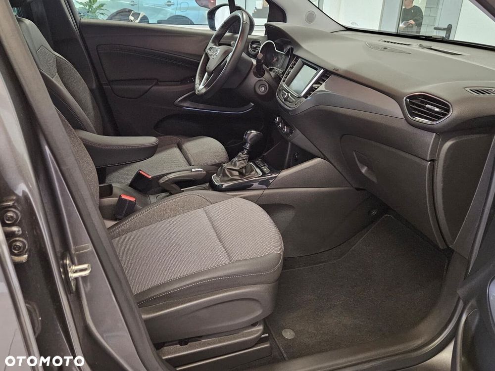 Opel Crossland X - 10