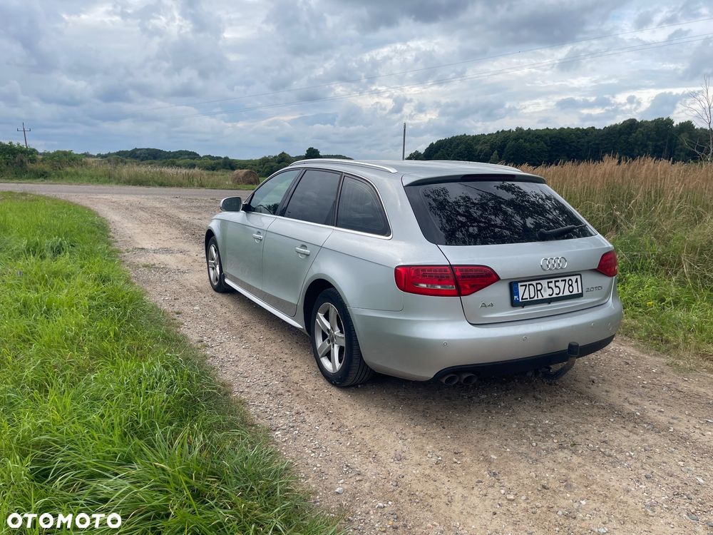 Audi A4 Avant 2.0 TDI - 8