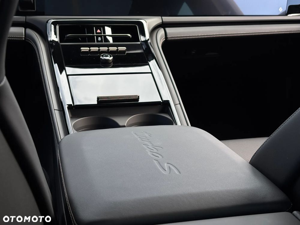 Porsche Panamera Turbo S E-Hybrid PHEV - 19