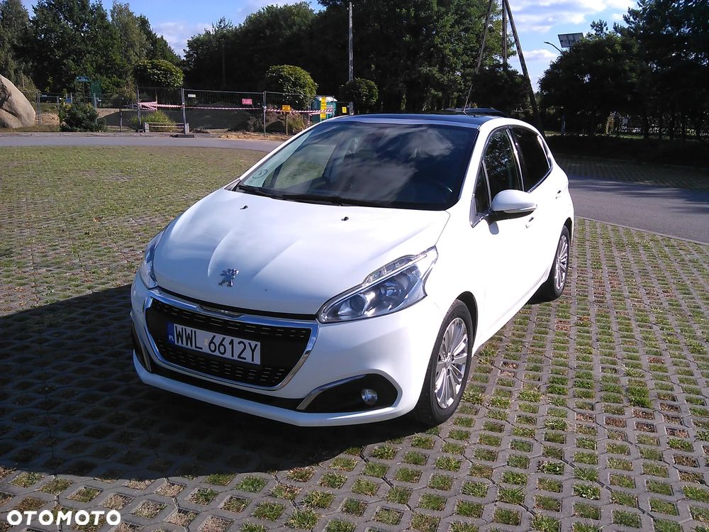 Peugeot 208 1.5 BlueHDi Signature S&S - 13