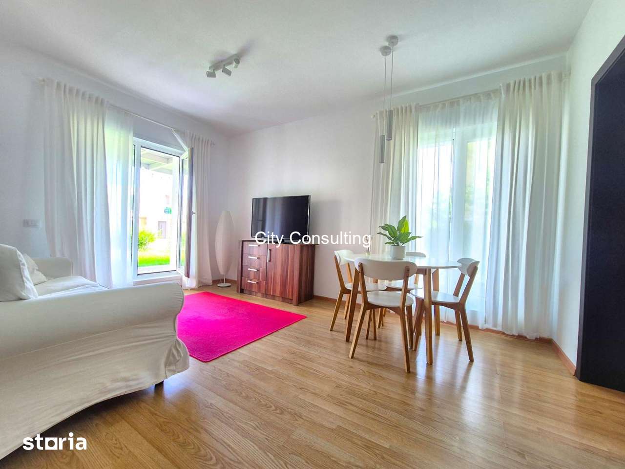 Vanzare apartament cu 2 camere Cosmopolis — fotografia 1