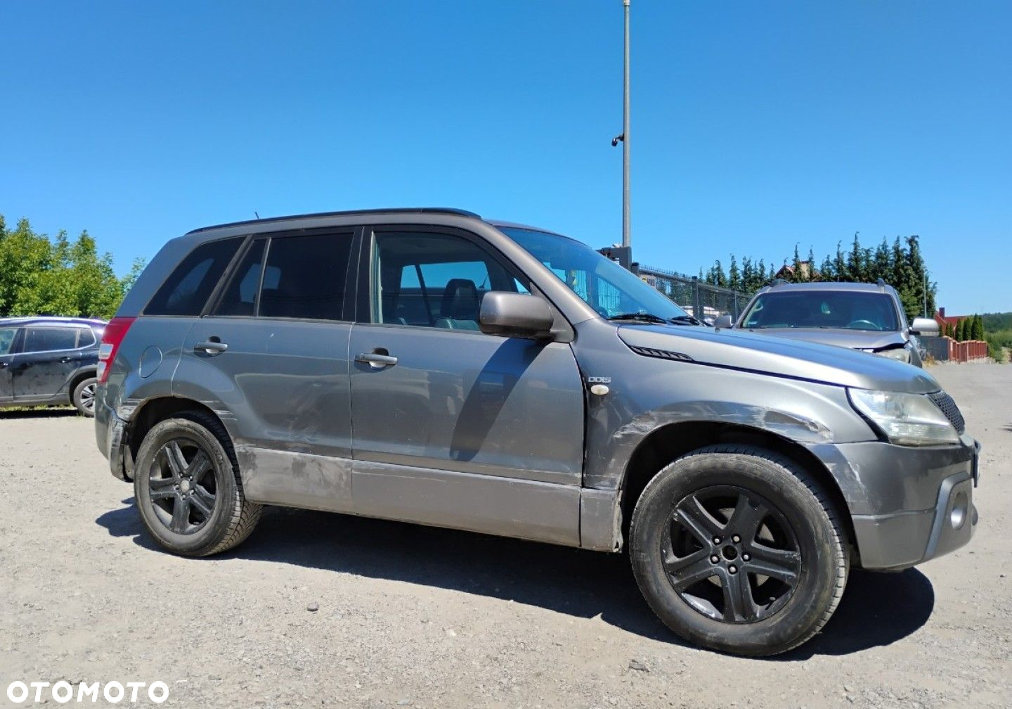 Suzuki Grand Vitara - 32