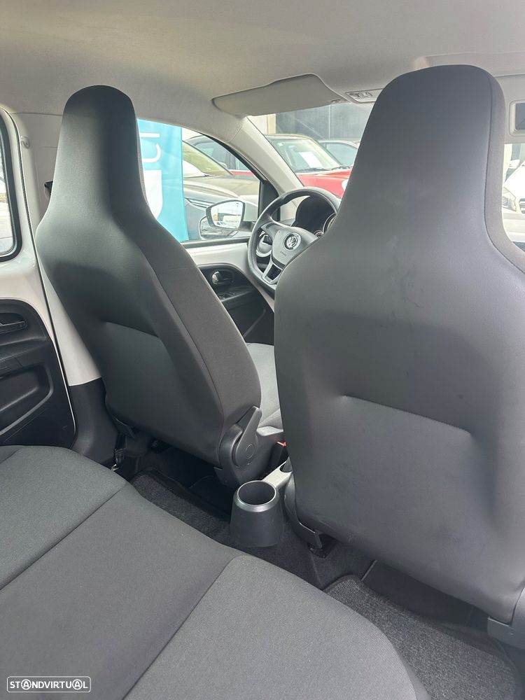 VW Up! 1.0 BlueMotion Move - 22