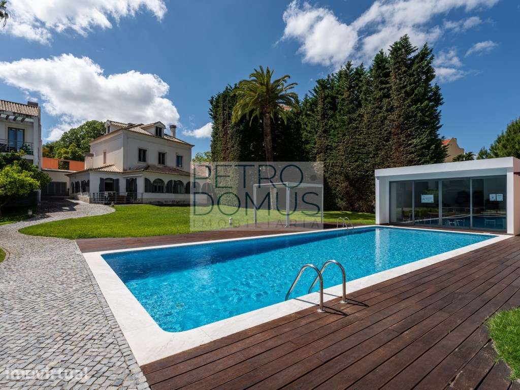 APARTAMENTO T2 EM CONDOMÍNIO PRIVADO COM PISCINA EM BENFICA - Grande imagem: 2/37