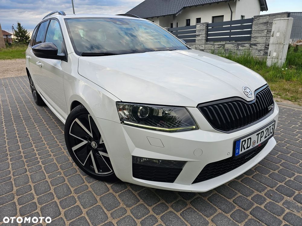 Skoda Octavia 2.0 TDI DSG RS - 1