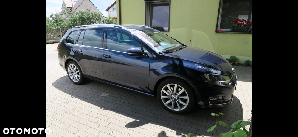 Volkswagen Golf - 1
