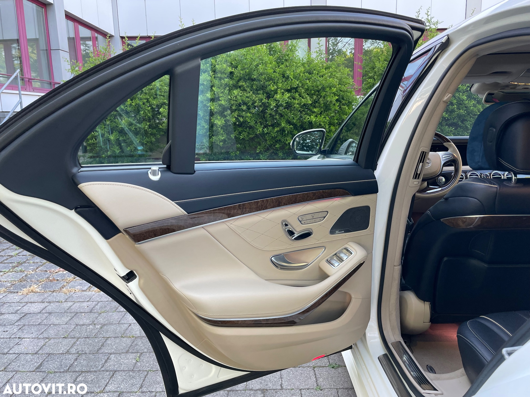 Mercedes-Benz S 500 4Matic 7G-TRONIC Edition 1 - 11