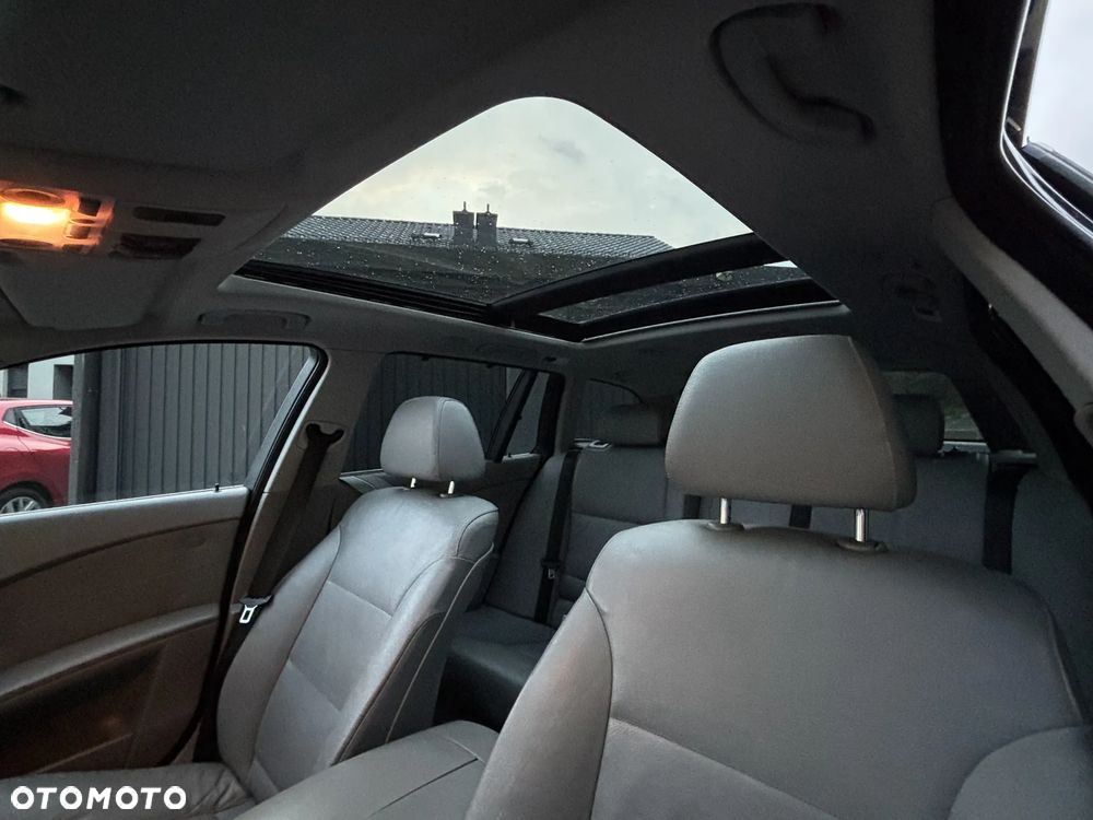 BMW Seria 5 525i - 9