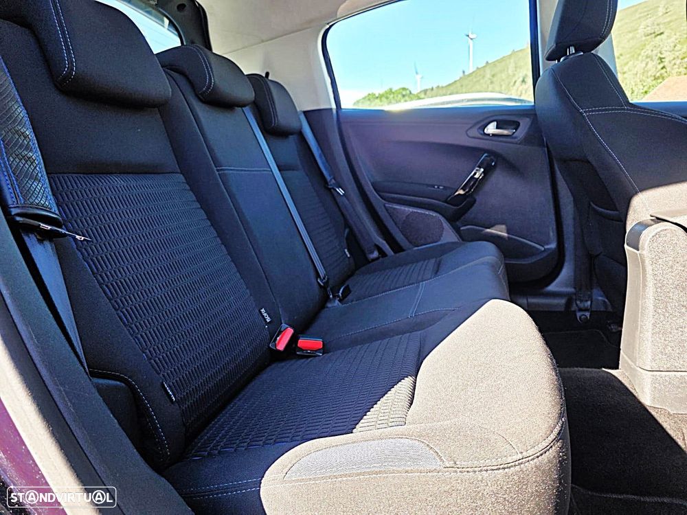 Peugeot 208 1.6 BlueHDi Allure - 12